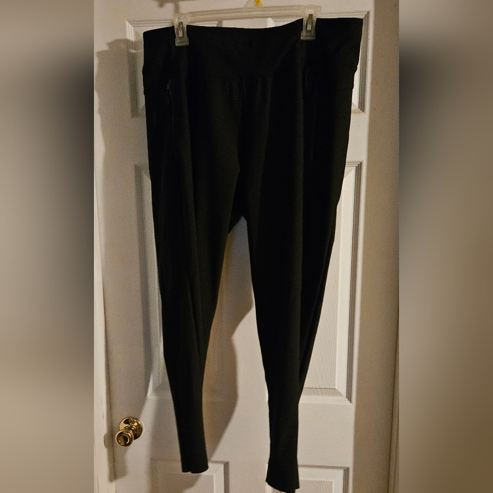 Women's Black Pants with zipper  pockets and raw cut bottoms / XXL